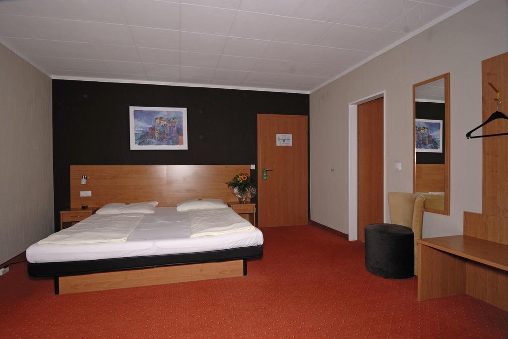 Hotel Schlangenbader Hof Pokoj fotografie